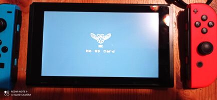 Nintendo Switch V2 pico-fly casi nueva