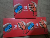 2 Nintendo Switch, Blue & Red, 32GB