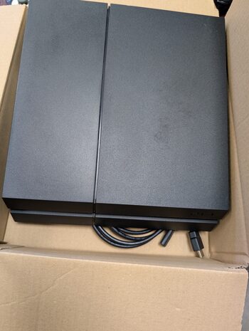 PlayStation 4, Black, 640GB 9.0 atristas