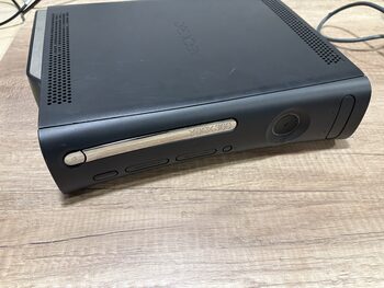 Xbox 360 500GB Juodas atrakintas RGH 3 Be priedų