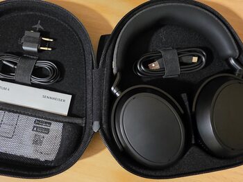 Sennheiser momentum 4