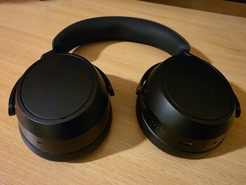 Sennheiser momentum 4