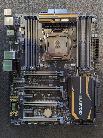 Gigabyte GA-X99-SLI Intel X99 ATX DDR4 LGA2011 v3 4 x PCI-E x16 Slots Motherboard