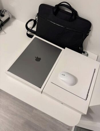 Apple MacBook Air Intel i3-1000NG4 Intel Iris Plus Graphics G4 / 8GB DDR4 / 512GB NVME / 49.9 Wh / 802.11 ac / Silver