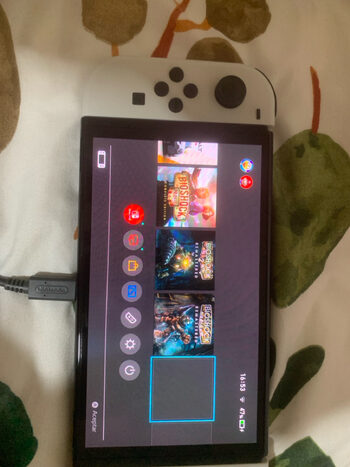 Nintendo switch OLED con pack de la saga bioshock completa de regalo y todos los accesorios 