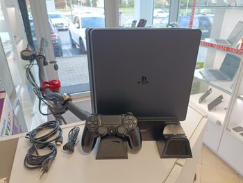 Playstation 4 Slim su Žaidimais