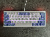 Mechaninė klaviatūra (mechanical keyboard with yellow switches)