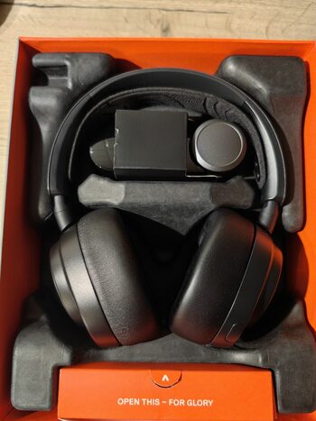 Steelseries arctis nova pro wirreles  for sale