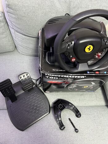 Redeem PS4 Thrustmaster ferrari 458 Vairas su Pedalais!