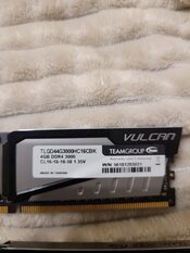 Team T-FORCE VULCAN Z 4 GB (1 x 4 GB) DDR4-3200 Red PC RAM