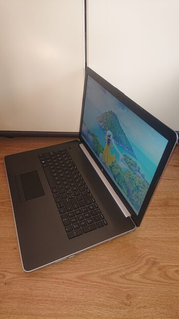 HP PAVILION 17