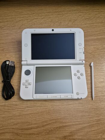 Atrištas (modded) Nintendo 3DS XL, White