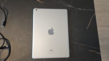 Get Apple iPad Air 16GB Wi-Fi Silver