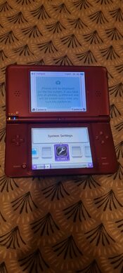Puikiai veikiantis Nintendo DSi XL Dark Red 