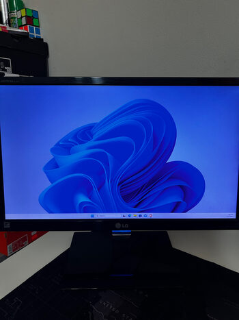 LG E2260 Monitorius for sale