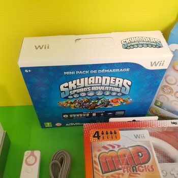 Pack Consola WII, Mando y 3 Packs de Juegos Precintados for sale