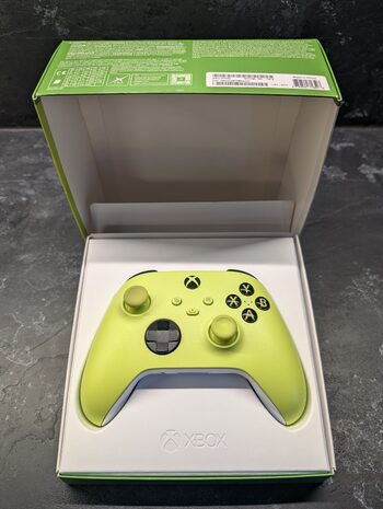 Xbox Series S/X controller 