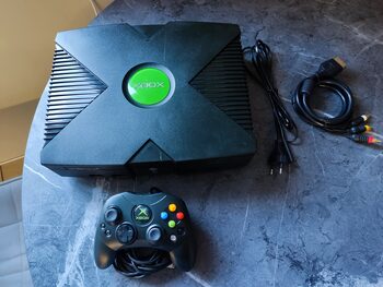 Atrištas OG Xbox 250gb sata 80žaidimų