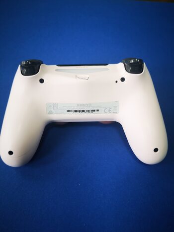 PS4 DualShock puikiai veikiantis pultas/pultelis