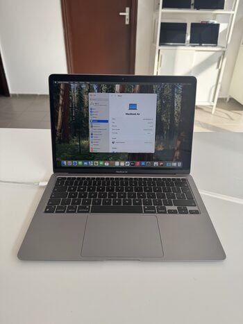 Apple MacBook Air Arm-based Apple M1 Arm-based M1 8-core / 8GB DDR4 / 256GB NVME / 49.9 Wh / Wi-Fi 6 AX201 / Space grey