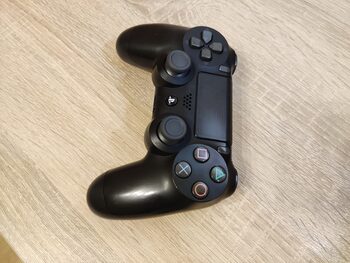 Playstation 4 Dualshock 4, V2 juodas originalus pultelis for sale