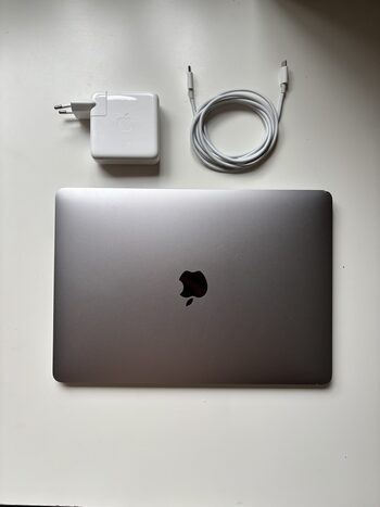 Apple MacBook Pro 13 Arm-based Apple M1 Arm-based M1 8-core / 16GB DDR4 / 256GB NVME / 58.2 Wh / Wi-Fi 6 AX201 / Space grey