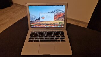 Macbook Air (2017) Intel core i5 128GB | Silver