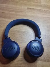 JBL Live 670NC ausines