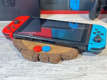 *MAG1A* Nintendo Switch V2 256GB