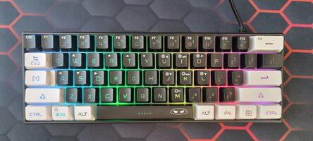 60% žaidimų klaviatūra su RGB apšvietimu, 61 klavišų