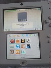 Redeem Nintendo 2DS, Red & White