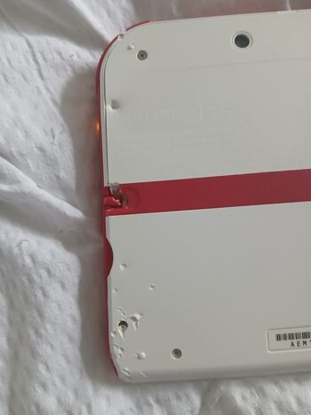 Nintendo 2DS, Red & White