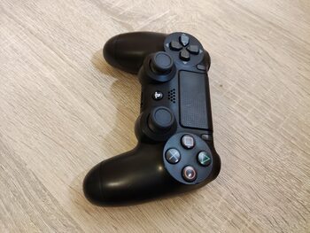 Get Playstation 4 Dualshock 4, V2 juodas originalus pultelis