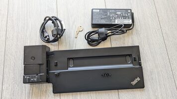 Lenovo Thinkpad Pro Docking Type 40ah + 135w charger