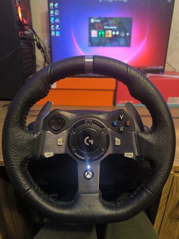 Logitech g920 ir pėdalai.