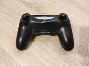 Get Playstation 4 Dualshock 4, V1 juodas originalus pultelis