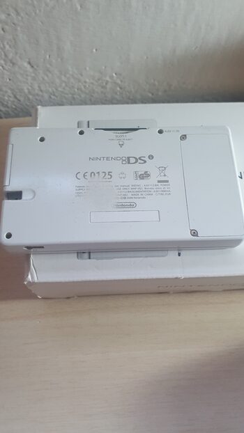 Nintendo DSi + caja y juego