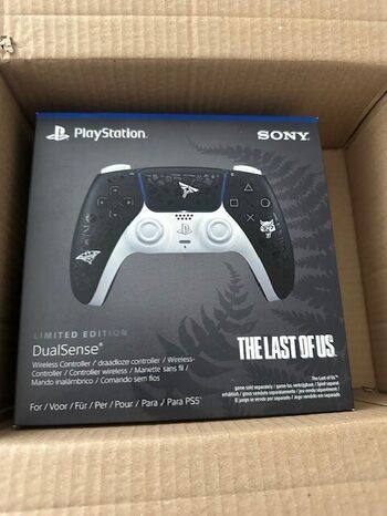 dualsense the last of us. amazon.