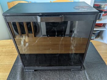 Erazer mATX ITX Korpusas su ausintuvu