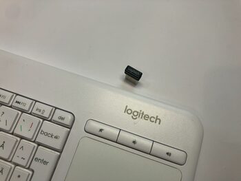 Logitech K400 Plus Genuine Wireless Keyboard Originali Belaidė Klaviatūra