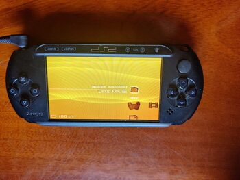 PSP Street (E1000), Black