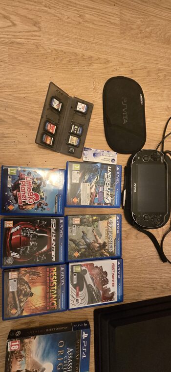 PS Vita, Black, 4GB