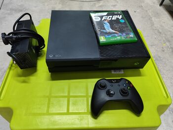 XBOX Consola 500gb + Mando + FC24