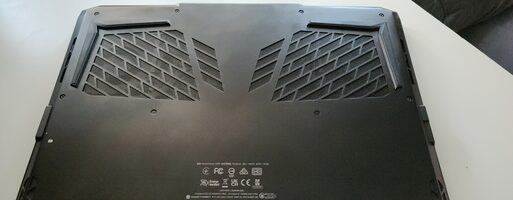 Gigabyte AORUS 15X(i9/RTX4070)