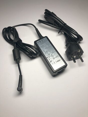 Samsung CPA09-002A 40W 19V 2.1A 3mm x 1.1mm Genuine Power Adapter Charger