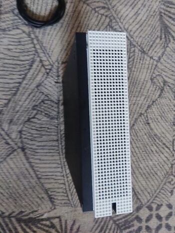 Redeem Xbox One S 1TB 