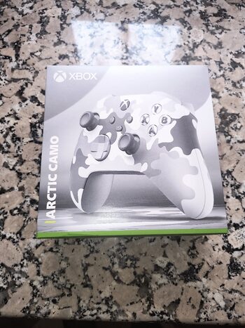 mando xbox series x/s arctic camo 