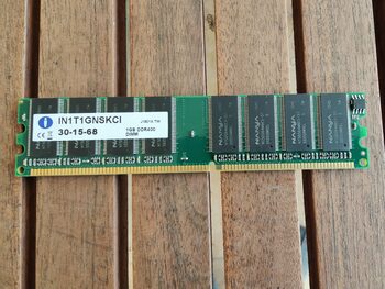 Memoria RAM de 1GB 400 MHz DIMM DDR1 CL3