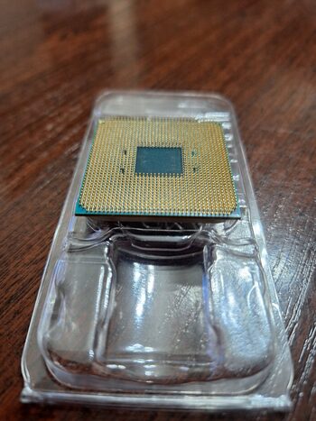 AMD Ryzen 3 2200G 3.5-3.7 GHz AM4 Quad-Core CPU