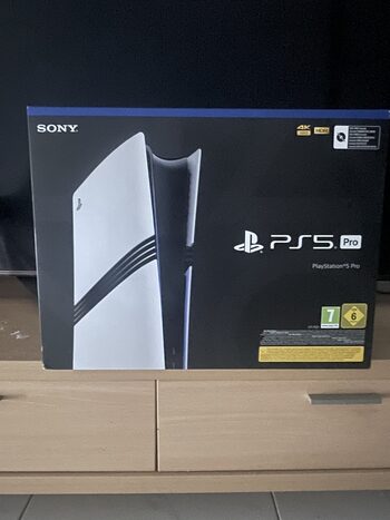 PlayStation 5 Pro, Black & White, 2TB